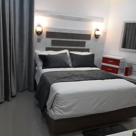 Kaazmein Lodge ลิฟวิงสโตน ภายนอก รูปภาพ