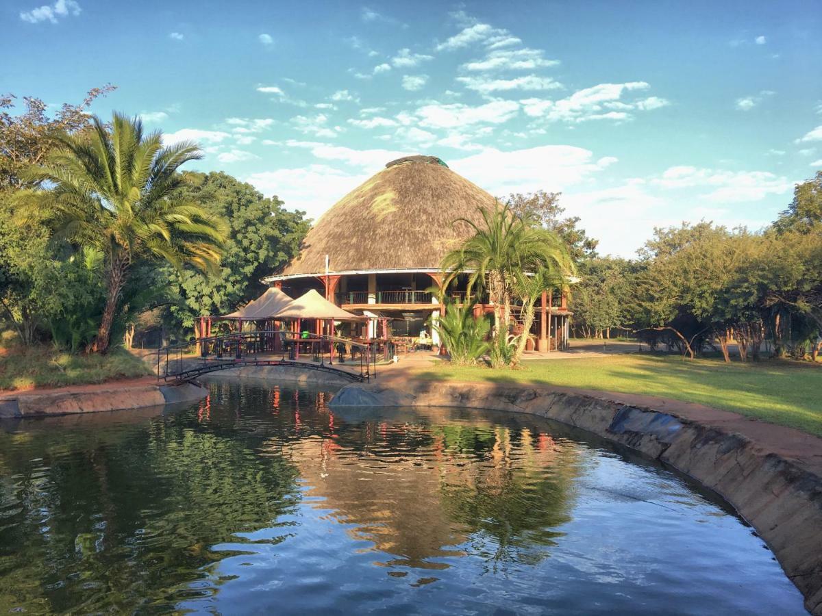 Kaazmein Lodge ลิฟวิงสโตน ภายนอก รูปภาพ